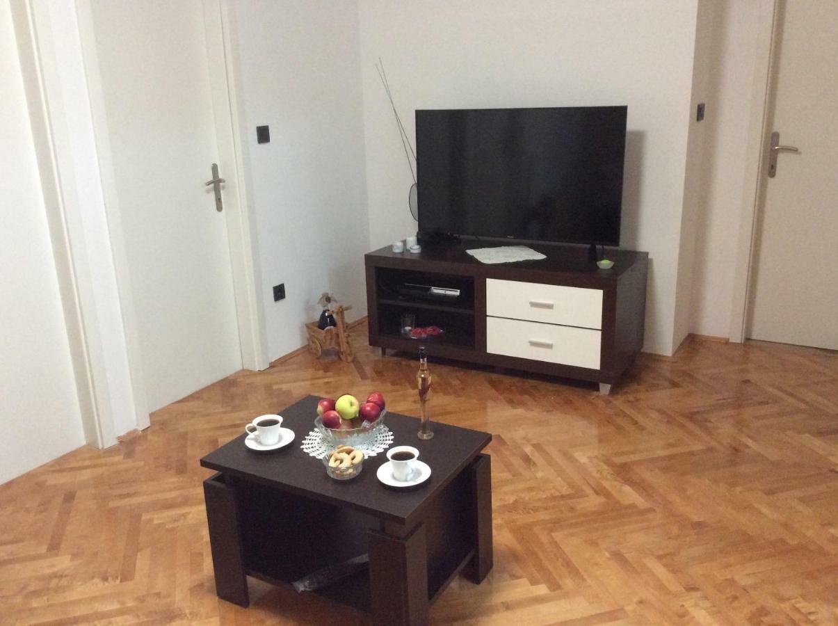 Apartment Karla Snb Lozovac Eksteriør bilde