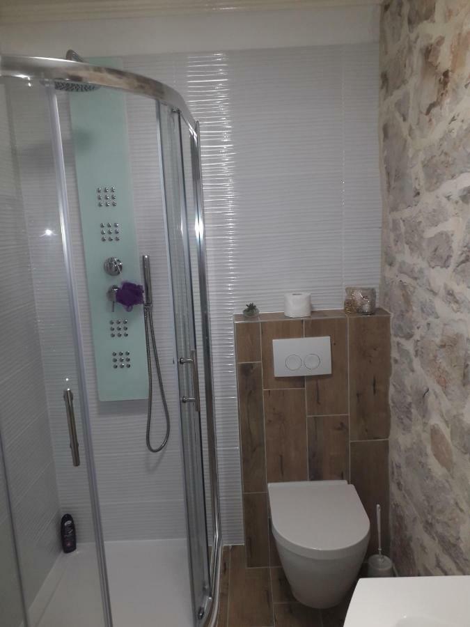 Apartment Karla Snb Lozovac Eksteriør bilde
