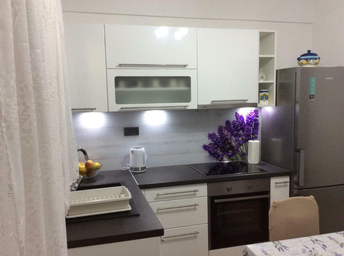 Apartment Karla Snb Lozovac Eksteriør bilde